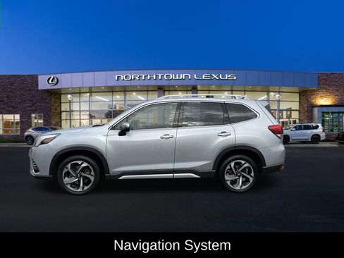 Used 2023 Subaru Forester Touring image 2