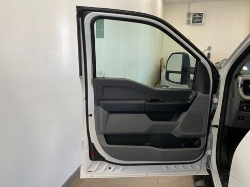 New 2026 Ford F250 XL w/ FX4 Off-Road Package image 10