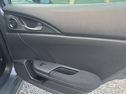 Used 2019 Honda Civic EX image 16