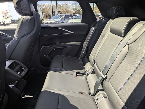 New 2026 Cadillac Lyriq Sport image 25