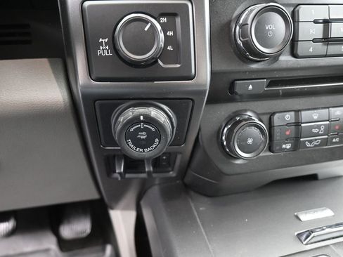 Used 2018 Ford F150 XLT w/ Equipment Group 302A Luxury image 9