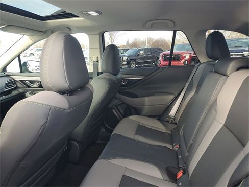 Certified 2025 Subaru Outback Onyx Edition image 10