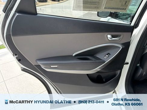 Used 2018 Hyundai Santa Fe SE AWD/4WD image 21