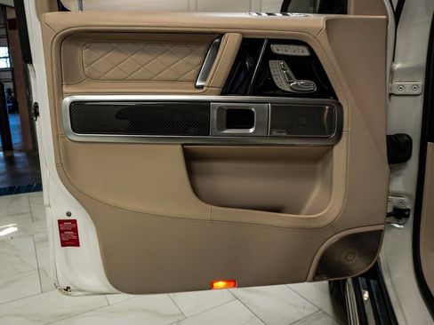 Used 2023 Mercedes-Benz G 550 image 22