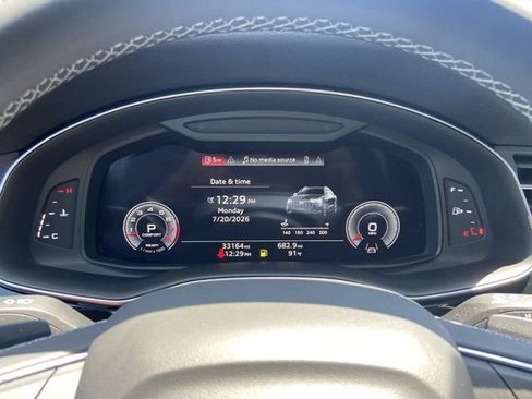 Certified 2023 Audi Q8 Premium w/ Convenience Package AWD/4WD image 17