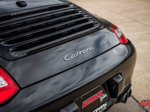 Used 2010 Porsche 911 Carrera RWD image 25