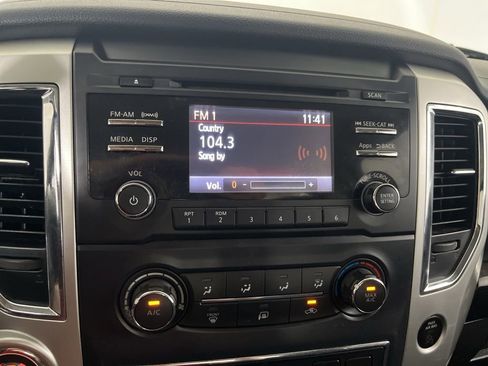 Used 2017 Nissan Titan SV AWD/4WD image 57