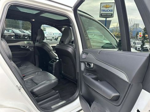 Used 2022 Volvo XC90 T8 R-Design w/ Advanced Package image 14