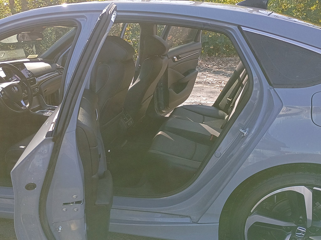 Used 2022 Honda Accord Sport image 13