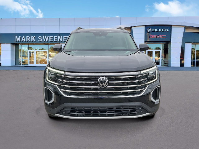 Used 2024 Volkswagen Atlas SE AWD/4WD image 2