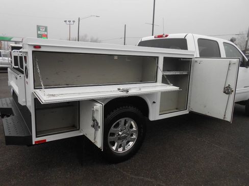 Used 2011 Chevrolet Silverado 3500 LT image 10