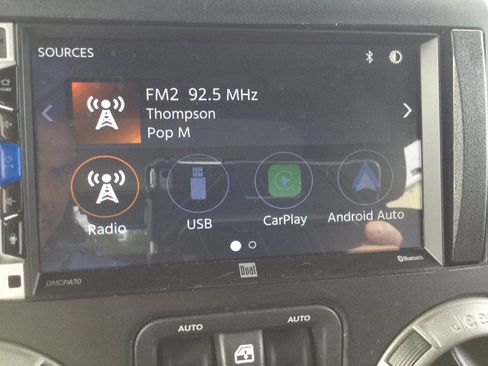 Used 2016 Jeep Wrangler Sport AWD/4WD image 26