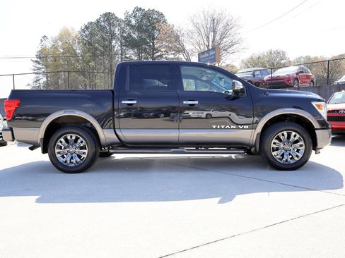 Used 2018 Nissan Titan Platinum Reserve w/ Platinum Utility Package image 8