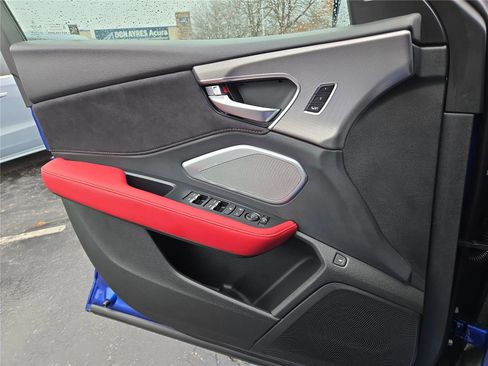 Certified 2025 Acura RDX A-Spec image 17