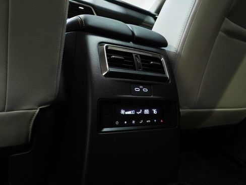 Certified 2025 MAZDA CX-90 3.3 Turbo w/ Preferred Package image 22