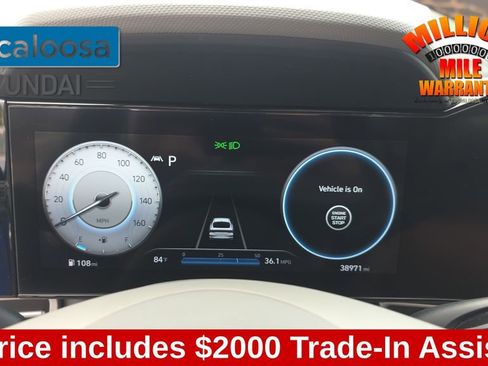 Used 2023 Hyundai Elantra SEL w/ Convenience Package FWD image 15