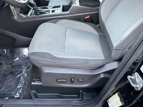 Used 2018 Ford Escape SE image 25