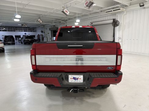 Used 2020 Ford F250 Platinum w/ FX4 Off-Road Package AWD/4WD image 4