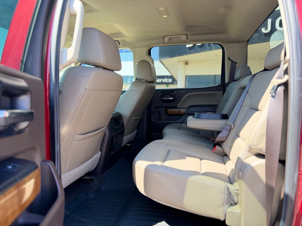 Used 2018 GMC Sierra 1500 SLT w/ Texas SLT Premium Package AWD/4WD image 8