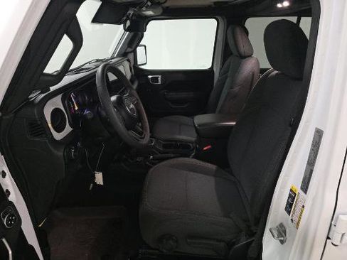 Used 2024 Jeep Wrangler Sport S image 6