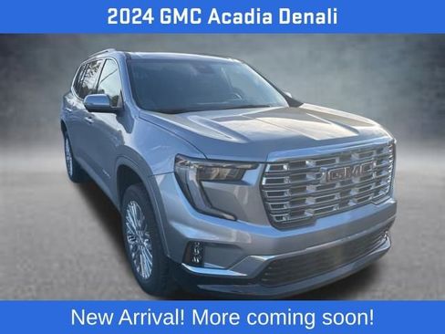 Used 2024 GMC Acadia Denali image 4