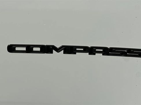 New 2026 Jeep Compass Latitude image 6