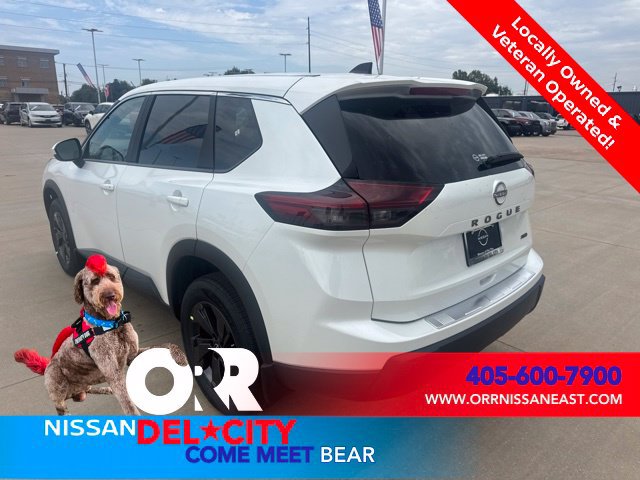New 2026 Nissan Rogue SV w/ Cold Weather Package AWD/4WD image 3