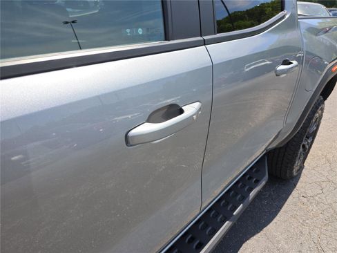 Used 2023 GMC Canyon Elevation RWD image 12