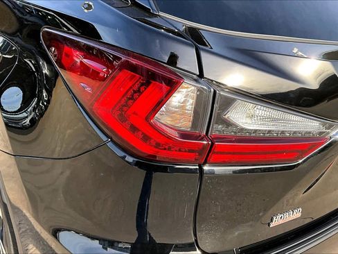 Used 2019 Lexus RX 350 w/ Accessory Package image 28