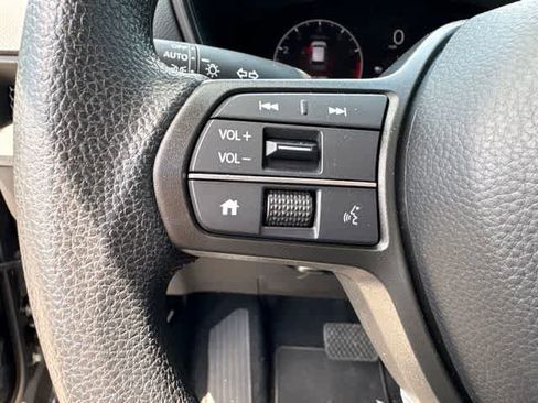 Used 2026 Honda CR-V LX image 12