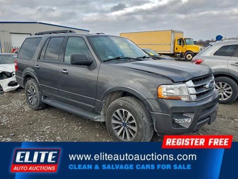 Used 2017 Ford Expedition XLT w/ Equipment Group 202A image 8