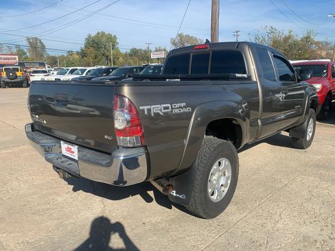 Used 2015 Toyota Tacoma 4x4 Access Cab V6 image 5