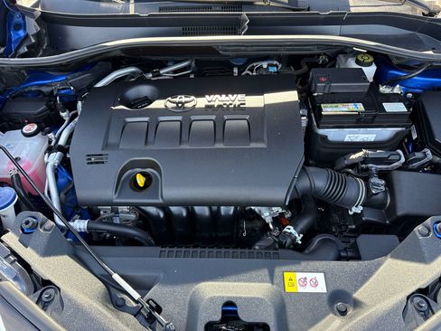 Used 2022 Toyota C-HR XLE FWD image 10