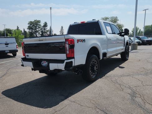 Certified 2025 Ford F350 Platinum w/ FX4 Off-Road Package AWD/4WD image 9