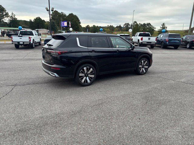 Used 2025 Mitsubishi Outlander SE FWD image 34