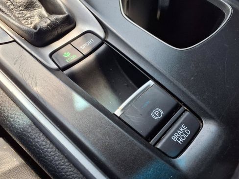 Used 2018 Honda Accord Sport image 16