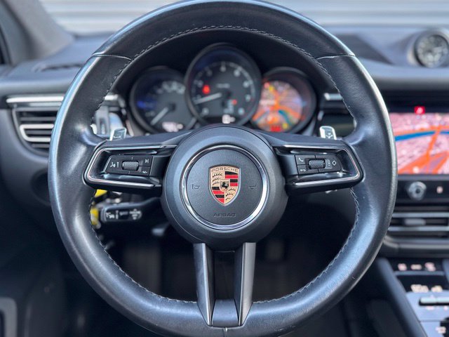Used 2023 Porsche Macan AWD/4WD image 20