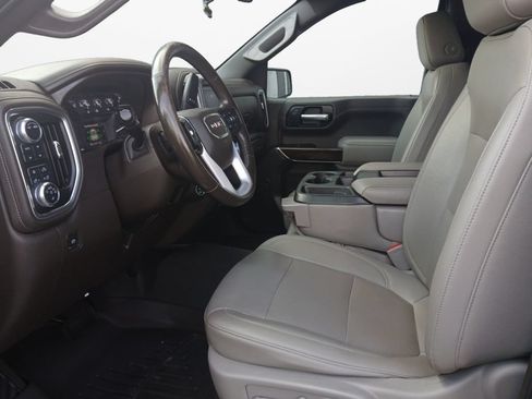 Used 2021 GMC Sierra 1500 SLT w/ X31 Off-Road Package AWD/4WD image 19