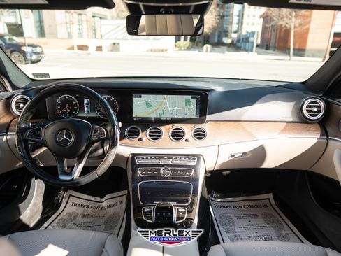 Used 2017 Mercedes-Benz E 300 image 14