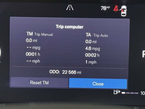 Used 2024 Volvo S60 B5 Plus w/ Climate Package FWD image 5