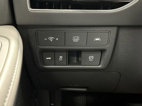 Used 2023 Hyundai Sonata Limited w/ Cargo Package image 25