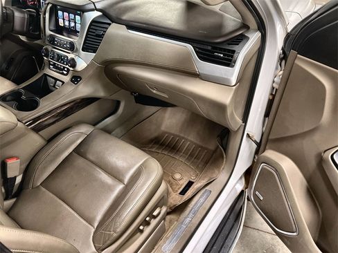 Used 2020 GMC Yukon SLT image 30