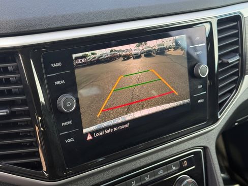 Used 2023 Volkswagen Atlas SE w/ Panoramic Sunroof Package image 21