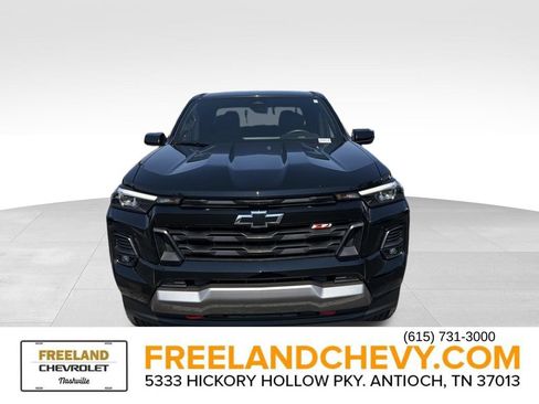 Used 2025 Chevrolet Colorado Z71 w/ Z71 Convenience Package 2 AWD/4WD image 9