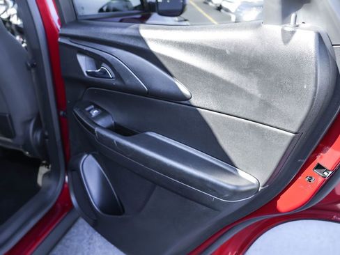 Used 2023 Chevrolet TrailBlazer LT image 31