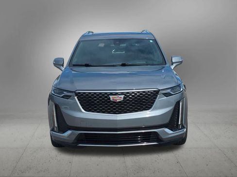 Used 2023 Cadillac XT6 Premium Luxury w/ Technology Package AWD/4WD image 9