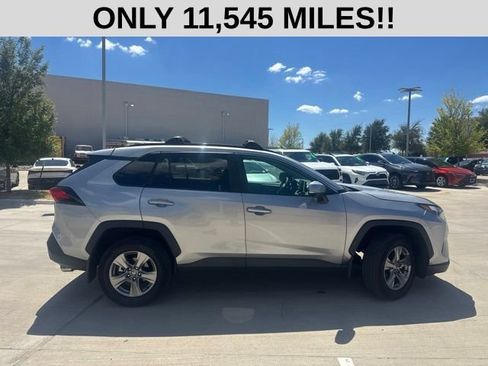 Used 2024 Toyota RAV4 XLE w/ Convenience Package FWD image 2
