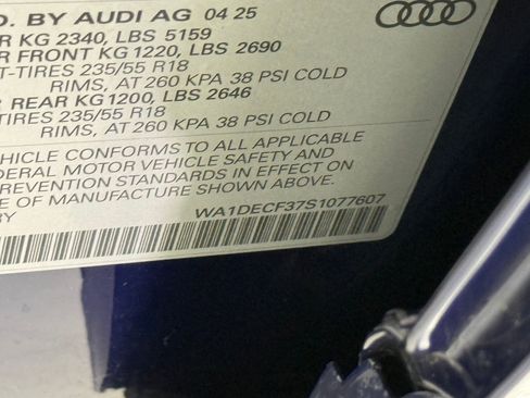 Used 2025 Audi Q3 2.0T Premium w/ Convenience Package image 24