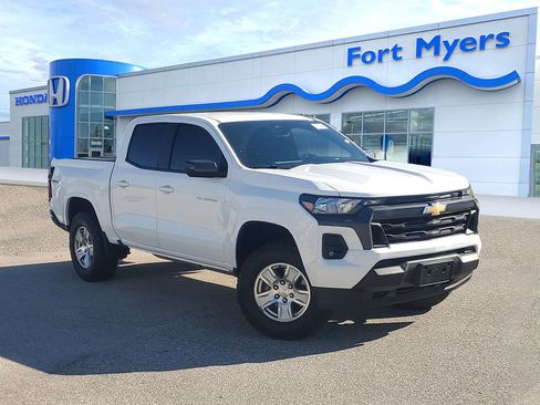 Used 2023 Chevrolet Colorado LT w/ LT Convenience Package II image 1