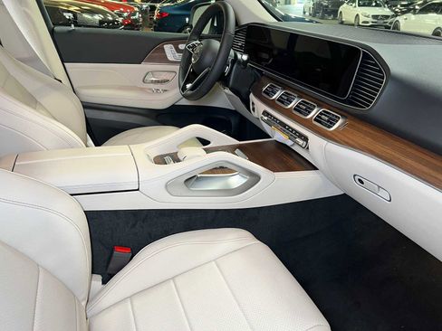 New 2026 Mercedes-Benz GLE 450 4MATIC image 11